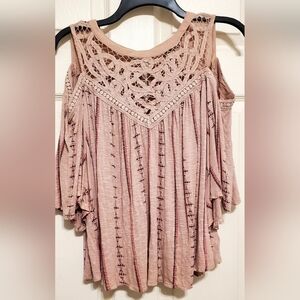 Vintage Blues America Boho Cold Shoulder Top. Size M